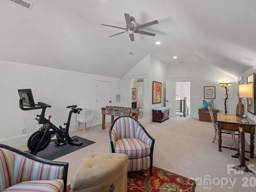 206 Meadowbrook Road, Charlotte, NC 28211.  MLS# CAR4372338, YatesRealty ID 2229. 