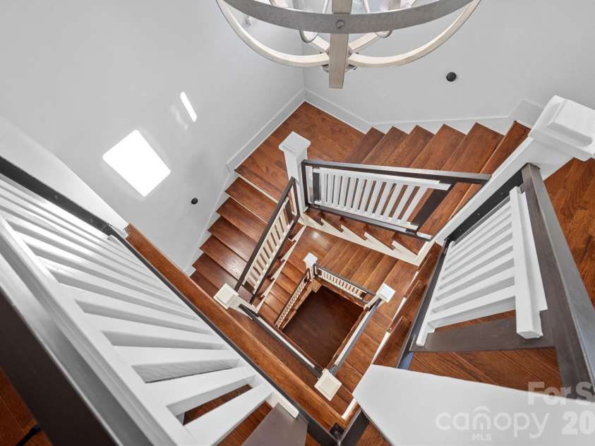 206 Meadowbrook Road, Charlotte, NC 28211.  MLS# CAR4372338, YatesRealty ID 2229. 