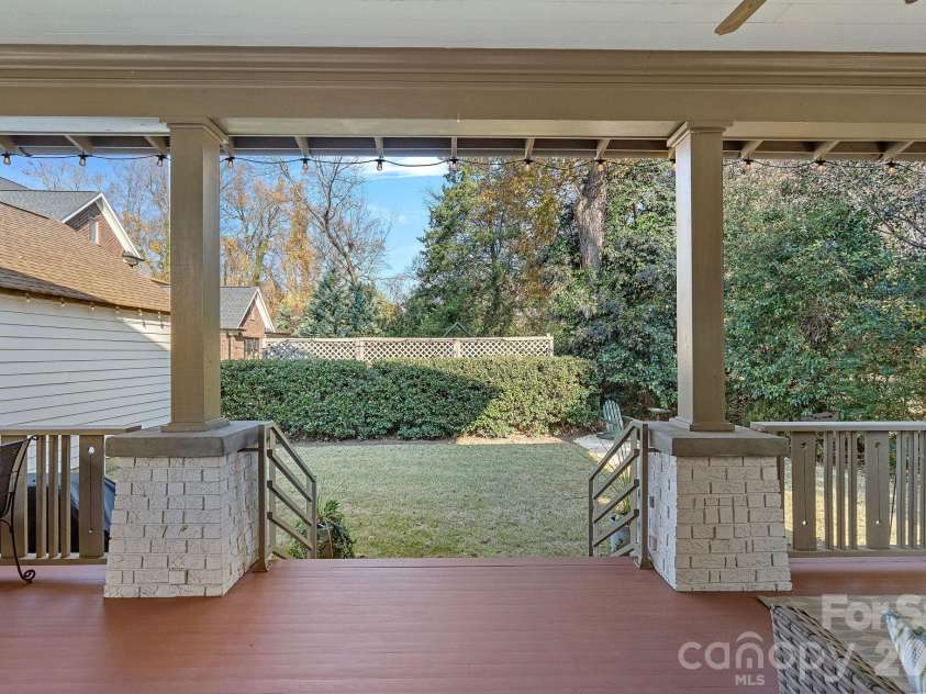 206 Meadowbrook Road, Charlotte, NC 28211.  MLS# CAR4372338, YatesRealty ID 2229. 