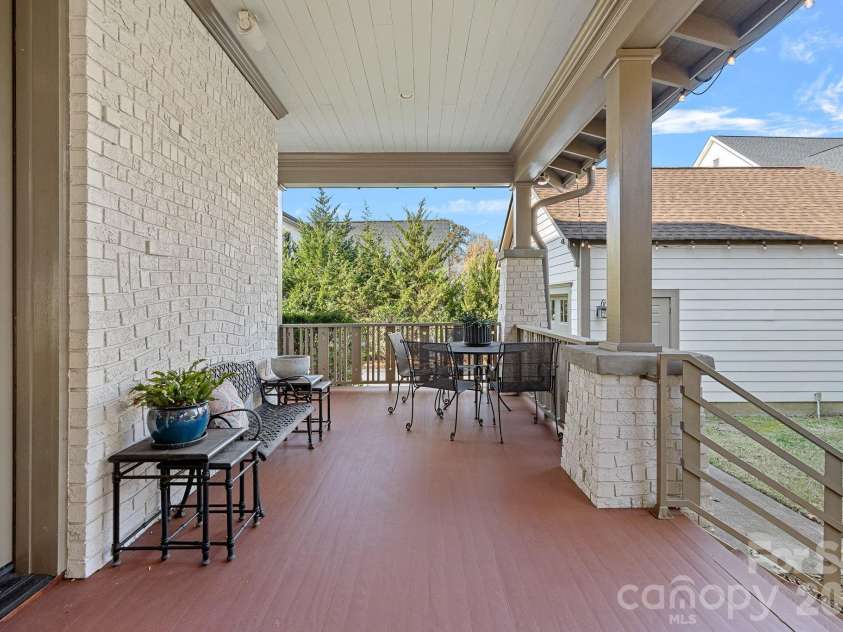 206 Meadowbrook Road, Charlotte, NC 28211.  MLS# CAR4372338, YatesRealty ID 2229. 