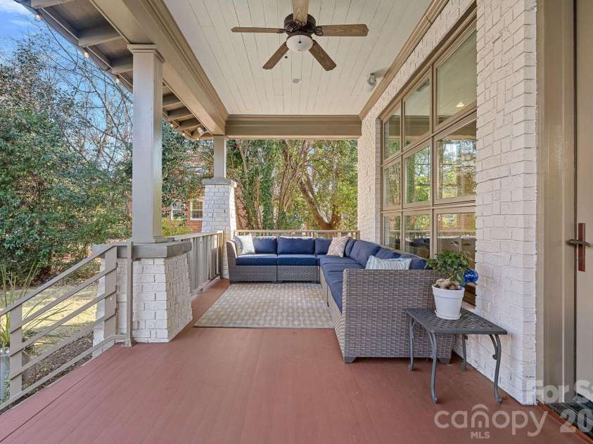 206 Meadowbrook Road, Charlotte, NC 28211.  MLS# CAR4372338, YatesRealty ID 2229. 