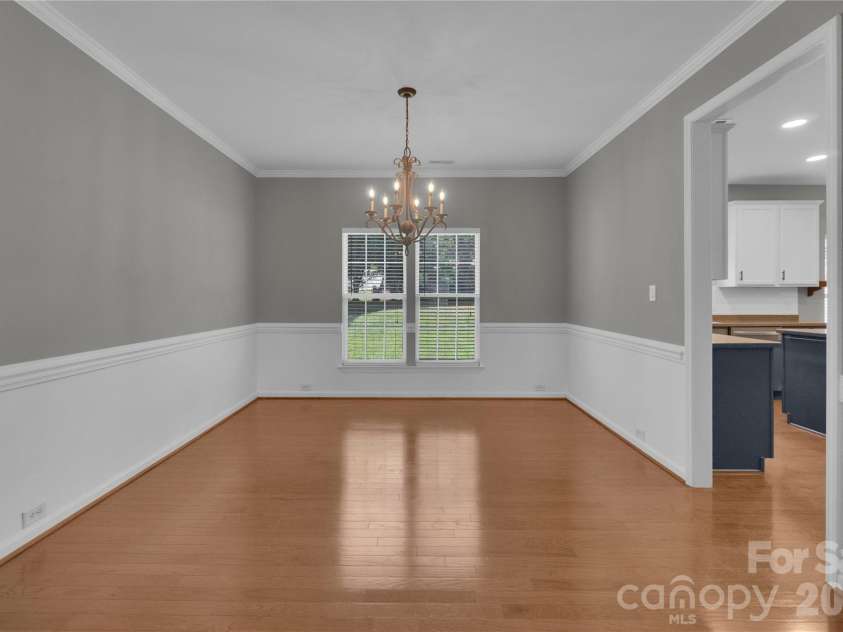 1007 Butterburr Drive, Matthews, NC 28104.  MLS# CAR4380724, YatesRealty ID 22290. 