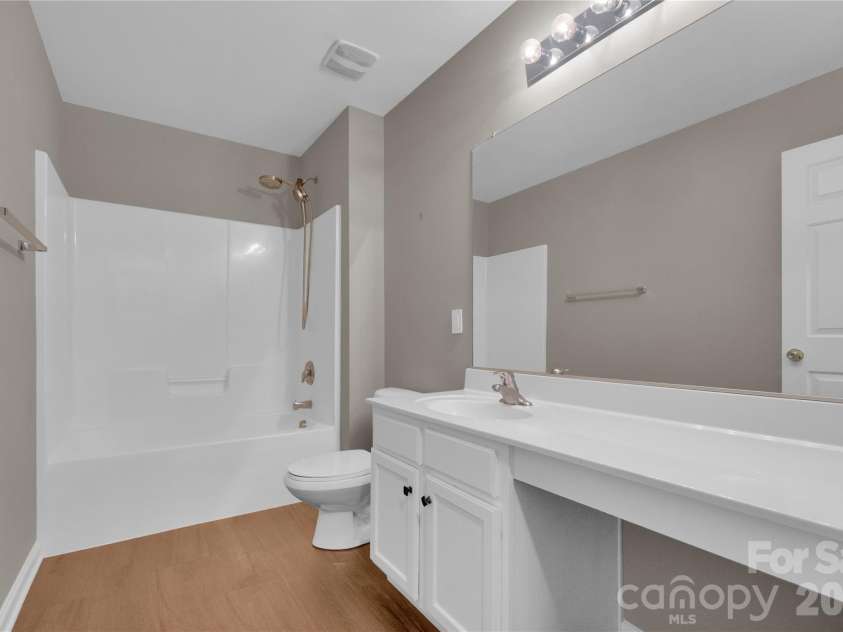 1007 Butterburr Drive, Matthews, NC 28104.  MLS# CAR4380724, YatesRealty ID 22290. 