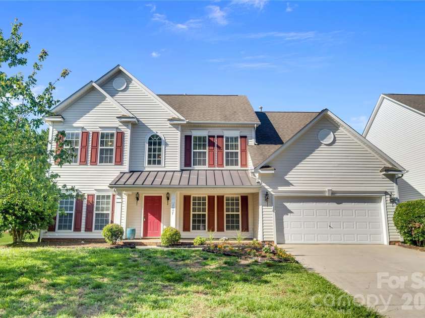 1007 Butterburr Drive, Matthews, NC 28104.  MLS# CAR4380724, YatesRealty ID 22290. 