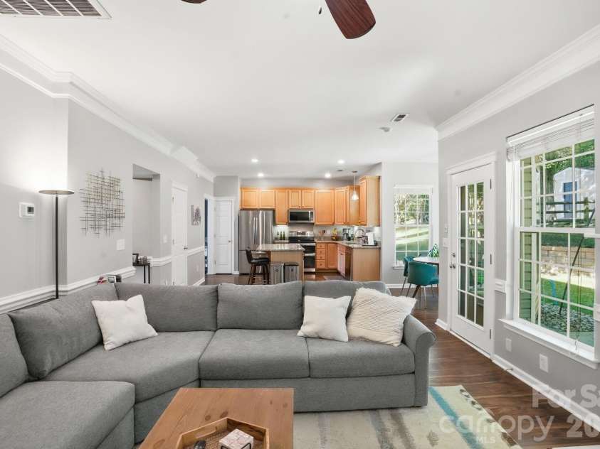 11519 Withers Mill Drive, Charlotte, NC 28278.  MLS# CAR4382106, YatesRealty ID 22291. 