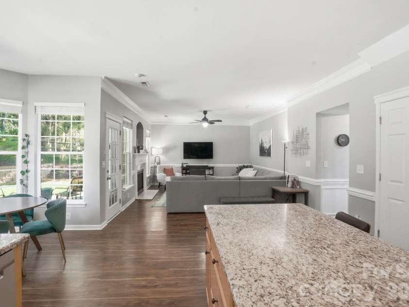 11519 Withers Mill Drive, Charlotte, NC 28278.  MLS# CAR4382106, YatesRealty ID 22291. 
