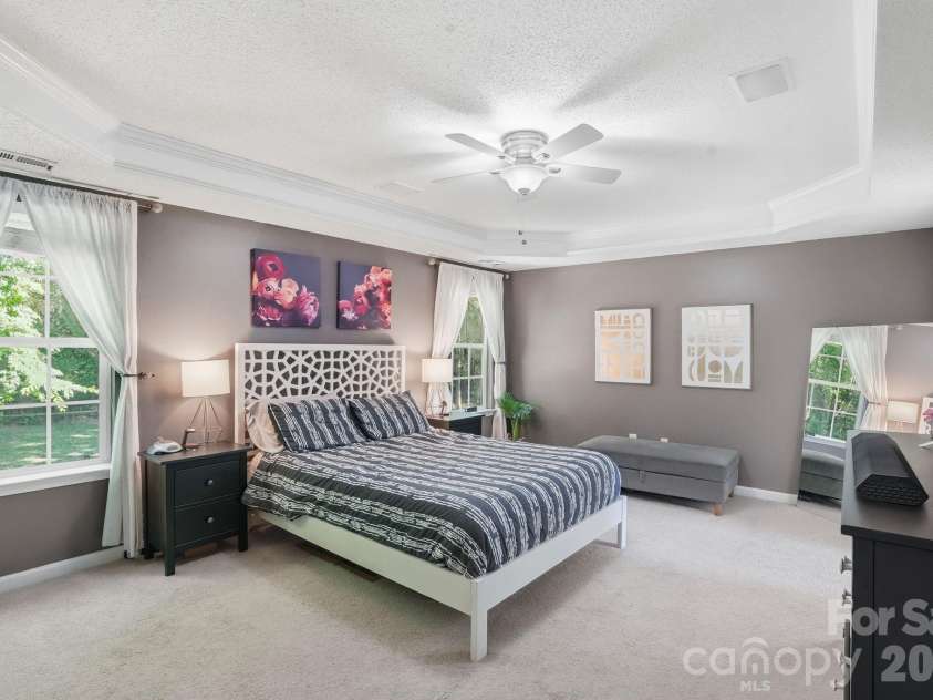 11519 Withers Mill Drive, Charlotte, NC 28278.  MLS# CAR4382106, YatesRealty ID 22291. 