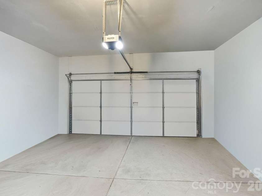 11519 Withers Mill Drive, Charlotte, NC 28278.  MLS# CAR4382106, YatesRealty ID 22291. 