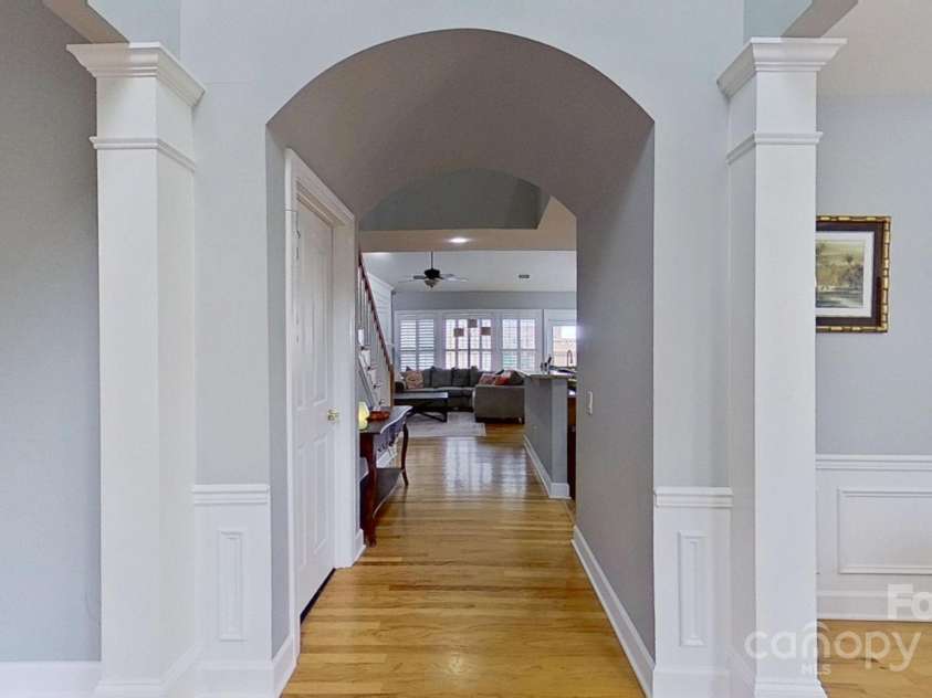 15215 Arleta Circle, Charlotte, NC 28277.  MLS# CAR4255540, YatesRealty ID 22292. 