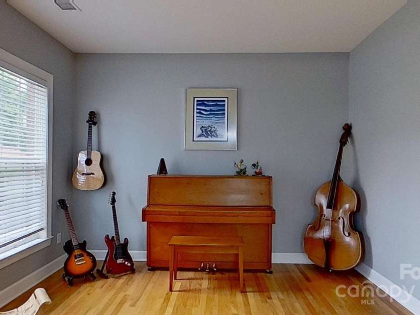 15215 Arleta Circle, Charlotte, NC 28277.  MLS# CAR4255540, YatesRealty ID 22292. 