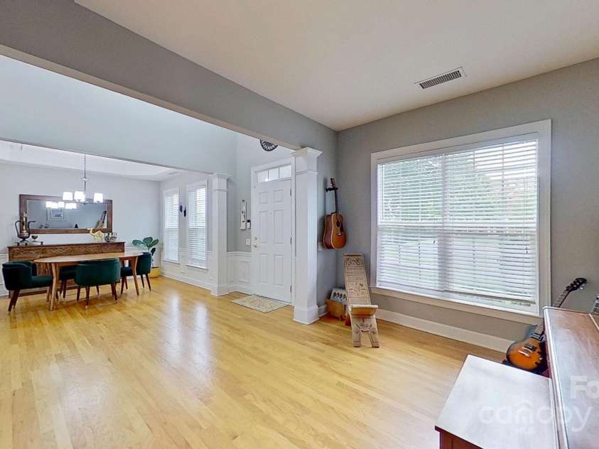 15215 Arleta Circle, Charlotte, NC 28277.  MLS# CAR4255540, YatesRealty ID 22292. 