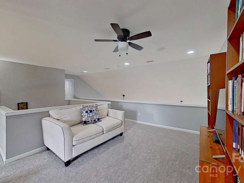 15215 Arleta Circle, Charlotte, NC 28277.  MLS# CAR4255540, YatesRealty ID 22292. 