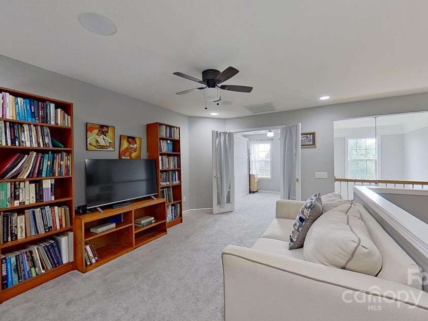 15215 Arleta Circle, Charlotte, NC 28277.  MLS# CAR4255540, YatesRealty ID 22292. 