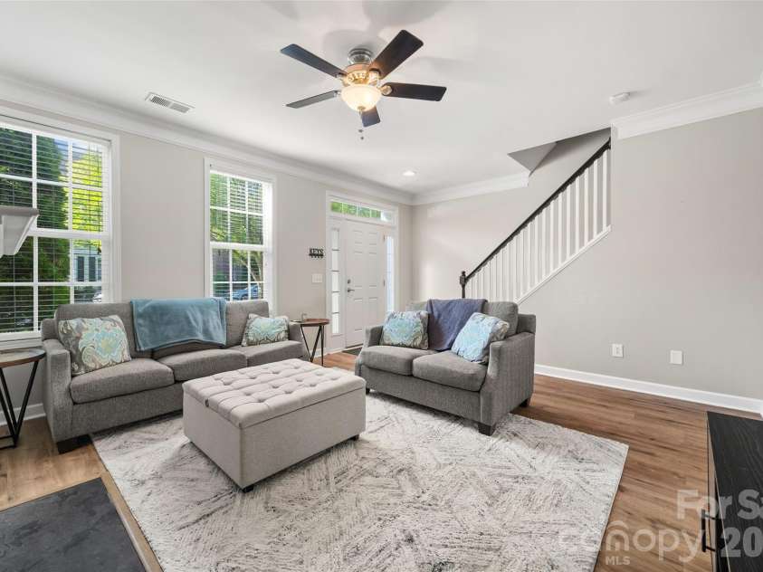 9821 Longstone Lane, Charlotte, NC 28277.  MLS# CAR4382066, YatesRealty ID 22292. 