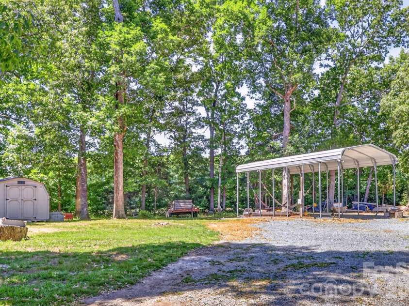 9807 Black Road, Midland, NC 28107.  MLS# CAR4381304, YatesRealty ID 22293. 