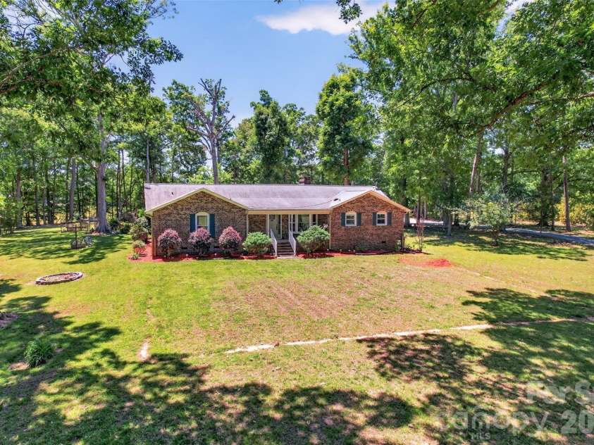 9807 Black Road, Midland, NC 28107.  MLS# CAR4381304, YatesRealty ID 22293. 