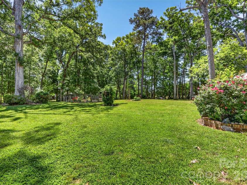 9807 Black Road, Midland, NC 28107.  MLS# CAR4381304, YatesRealty ID 22293. 