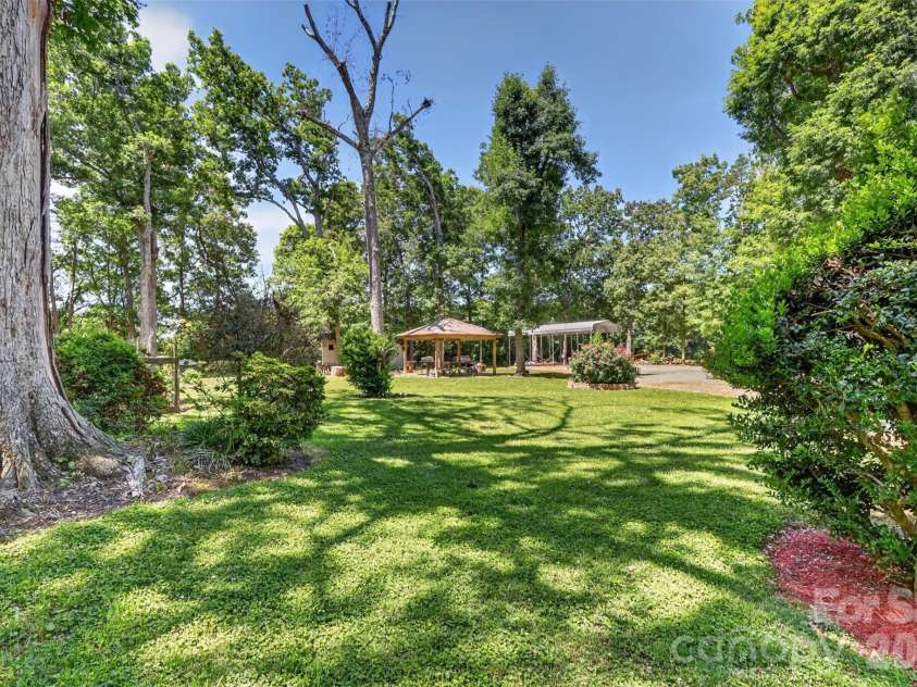 9807 Black Road, Midland, NC 28107.  MLS# CAR4381304, YatesRealty ID 22293. 