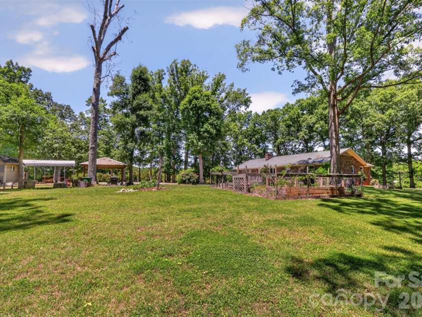 9807 Black Road, Midland, NC 28107.  MLS# CAR4381304, YatesRealty ID 22293. 