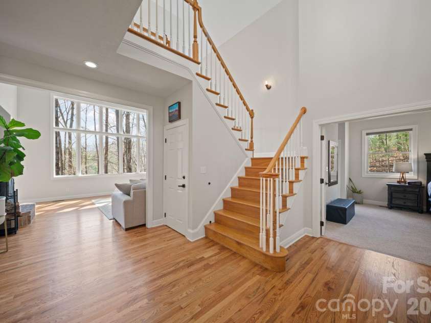 104 Black Hawk Ridge, Weaverville, NC 28787.  MLS# CAR4368591, YatesRealty ID 22294. 