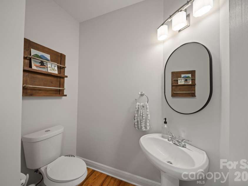 104 Black Hawk Ridge, Weaverville, NC 28787.  MLS# CAR4368591, YatesRealty ID 22294. 