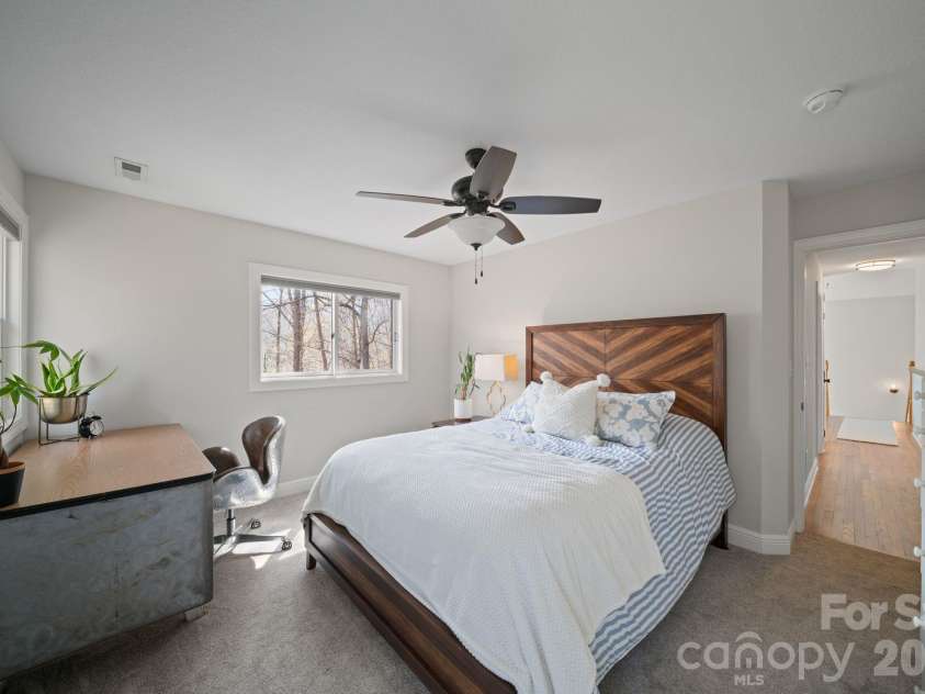 104 Black Hawk Ridge, Weaverville, NC 28787.  MLS# CAR4368591, YatesRealty ID 22294. 