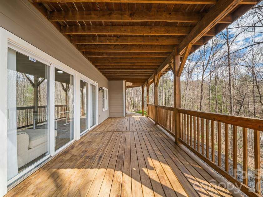 104 Black Hawk Ridge, Weaverville, NC 28787.  MLS# CAR4368591, YatesRealty ID 22294. 