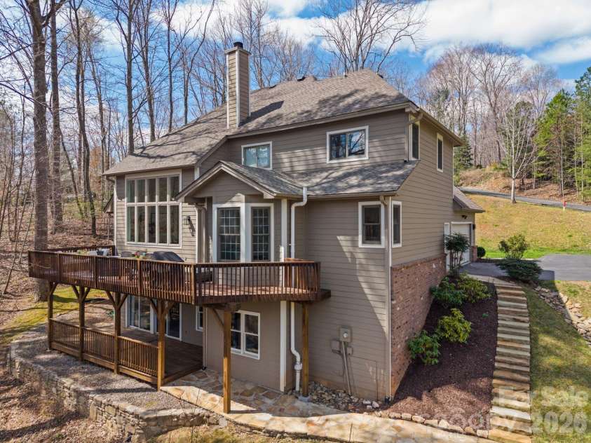 104 Black Hawk Ridge, Weaverville, NC 28787.  MLS# CAR4368591, YatesRealty ID 22294. 