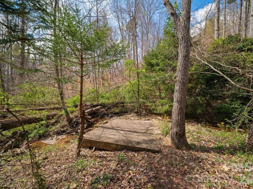 104 Black Hawk Ridge, Weaverville, NC 28787.  MLS# CAR4368591, YatesRealty ID 22294. 