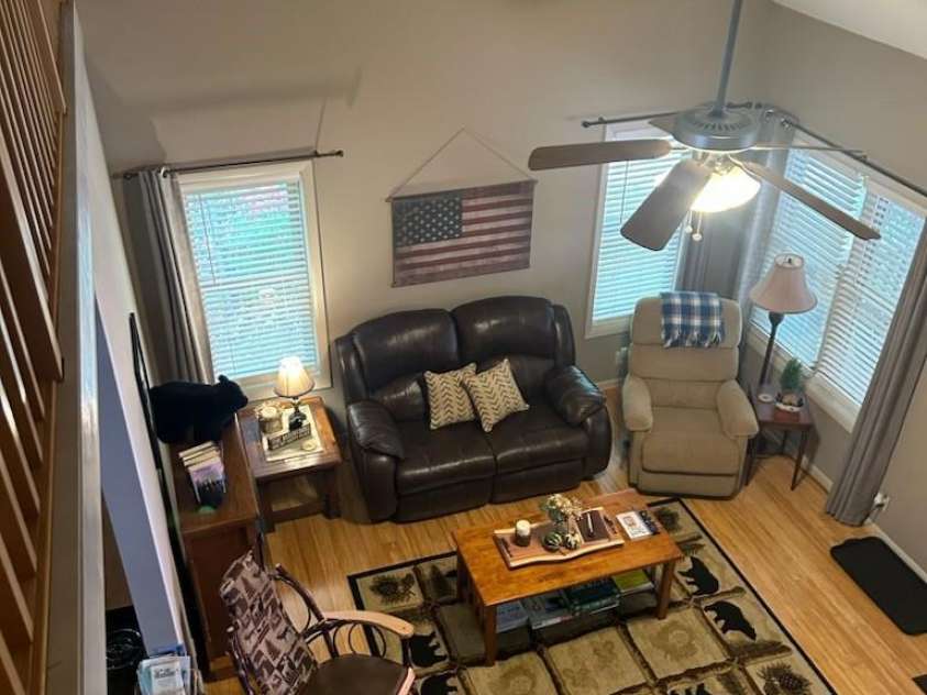 151 Wipprecht Drive, Spruce Pine, NC 28777.  MLS# CAR4272917, YatesRealty ID 22294. 