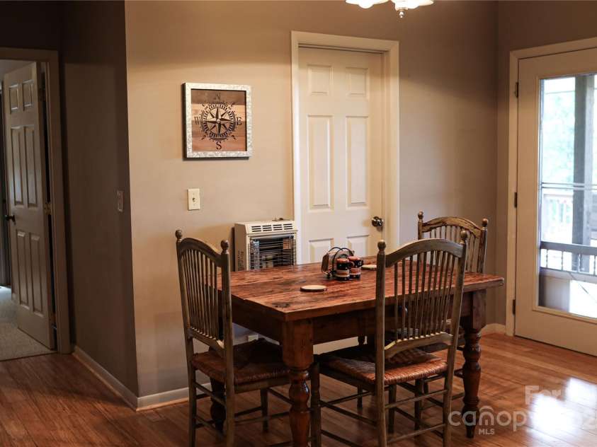 151 Wipprecht Drive, Spruce Pine, NC 28777.  MLS# CAR4272917, YatesRealty ID 22294. 