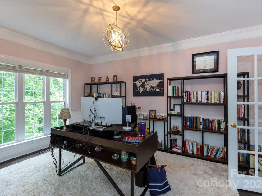 132 Parkside Lane, Mooresville, NC 28117.  MLS# CAR4261091, YatesRealty ID 22296. 