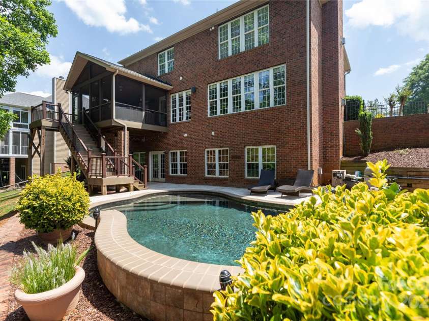 132 Parkside Lane, Mooresville, NC 28117.  MLS# CAR4261091, YatesRealty ID 22296. 