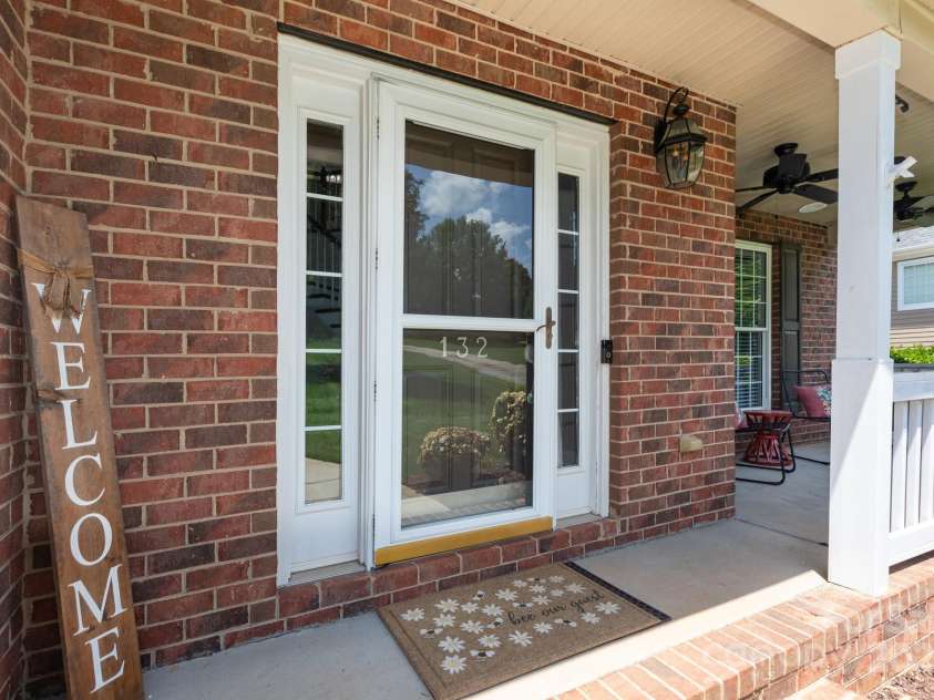 132 Parkside Lane, Mooresville, NC 28117.  MLS# CAR4261091, YatesRealty ID 22296. 