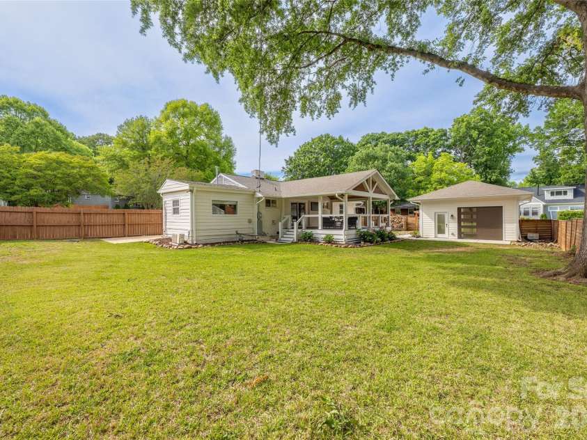 4601 General Pershing Drive, Charlotte, NC 28209.  MLS# CAR4379524, YatesRealty ID 22296. Detached garage for covered parking and additional storage