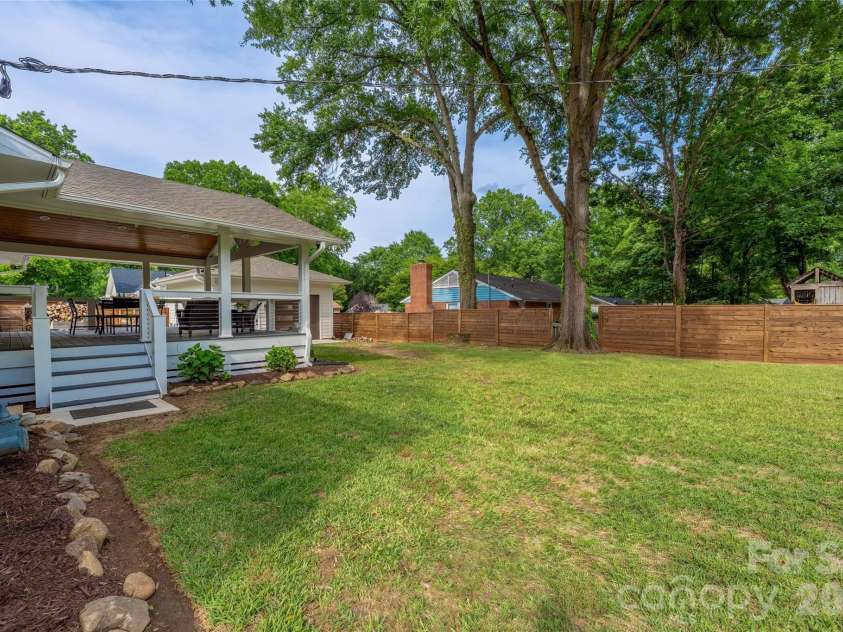 4601 General Pershing Drive, Charlotte, NC 28209.  MLS# CAR4379524, YatesRealty ID 22296. Flat 0.32 acre lot 