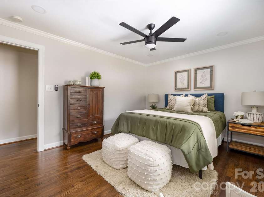 4601 General Pershing Drive, Charlotte, NC 28209.  MLS# CAR4379524, YatesRealty ID 22296. Primary bedroom