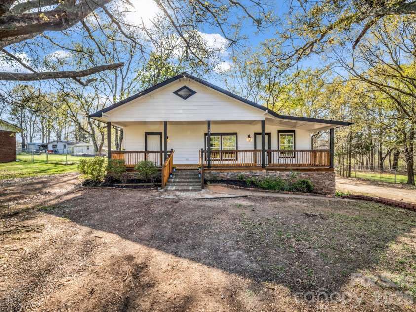 109 NC 120 Highway, Mooresboro, NC 28114.  MLS# CAR4361942, YatesRealty ID 22297. 
