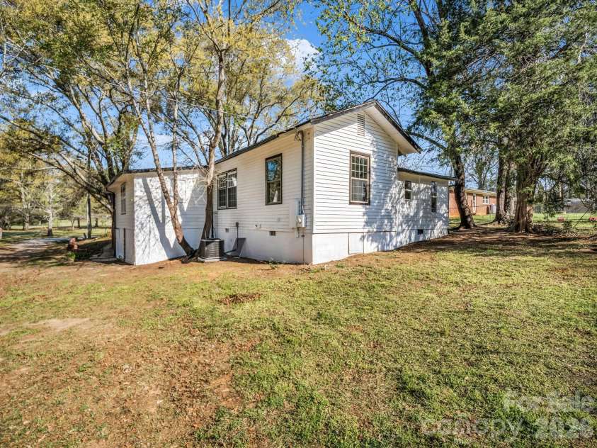 109 NC 120 Highway, Mooresboro, NC 28114.  MLS# CAR4361942, YatesRealty ID 22297. 