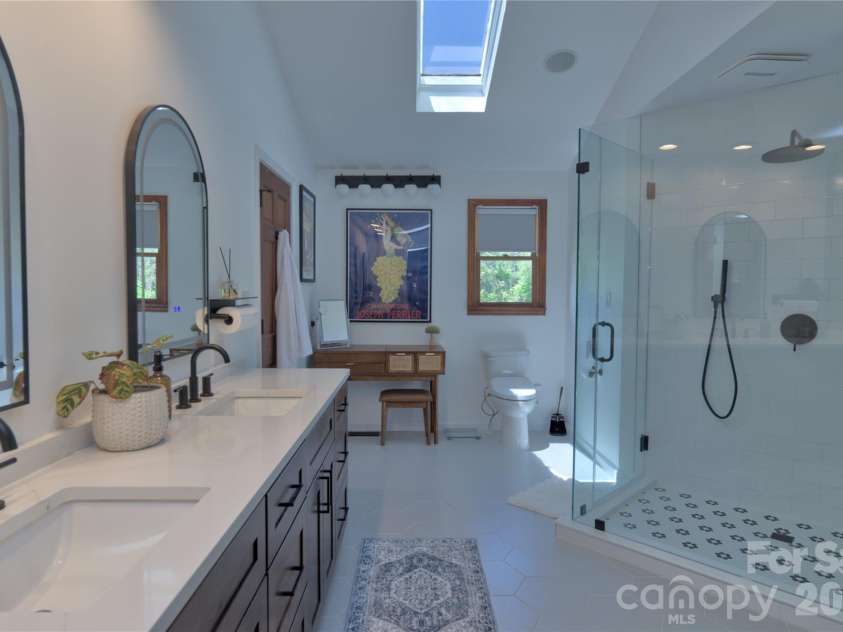 6870 Lowder Road, Salisbury, NC 28147.  MLS# CAR4368281, YatesRealty ID 22298. Primary bath2