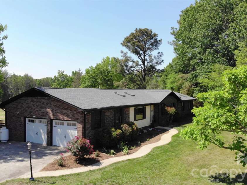 6870 Lowder Road, Salisbury, NC 28147.  MLS# CAR4368281, YatesRealty ID 22298. Side and front of home