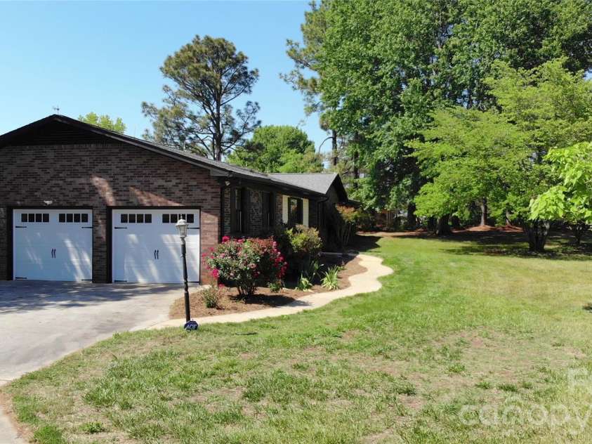 6870 Lowder Road, Salisbury, NC 28147.  MLS# CAR4368281, YatesRealty ID 22298. Side view/garage
