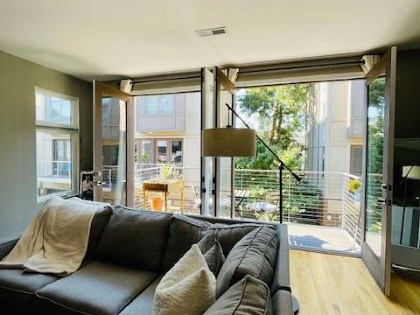 925 Westbrook Drive, Charlotte, NC 28202.  MLS# CAR4264820, YatesRealty ID 22298. 