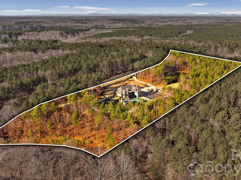 135 Stillwater Road, Troutman, NC 28166.  MLS# CAR4367463, YatesRealty ID 22299. 