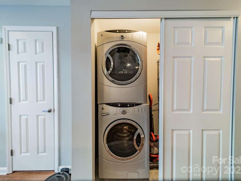 513 Graham Street, Charlotte, NC 28202.  MLS# CAR4232603, YatesRealty ID 223. Laundry in the hallway- Main Level