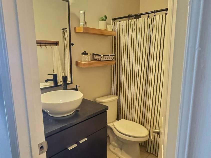 513 Graham Street, Charlotte, NC 28202.  MLS# CAR4377800, YatesRealty ID 223. 