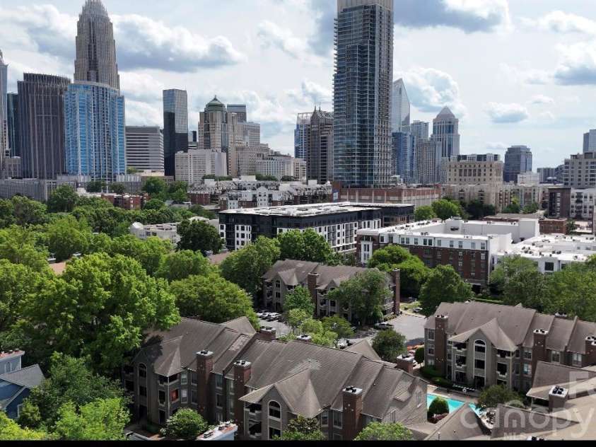 513 Graham Street, Charlotte, NC 28202.  MLS# CAR4377800, YatesRealty ID 223. 