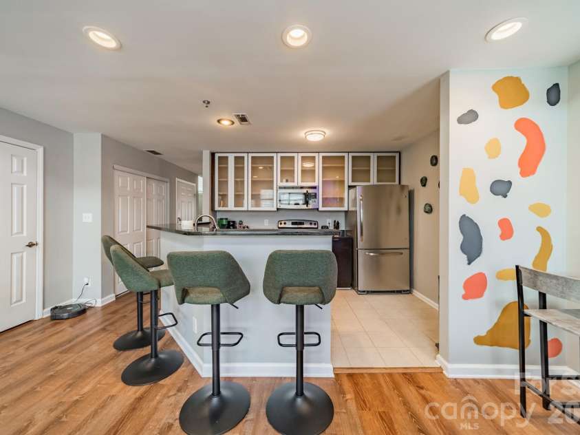 513 Graham Street, Charlotte, NC 28202.  MLS# CAR4396647, YatesRealty ID 223. 