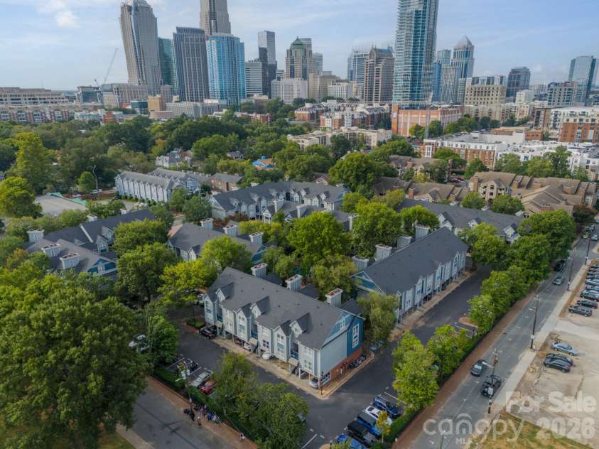513 Graham Street, Charlotte, NC 28202.  MLS# CAR4396647, YatesRealty ID 223. 