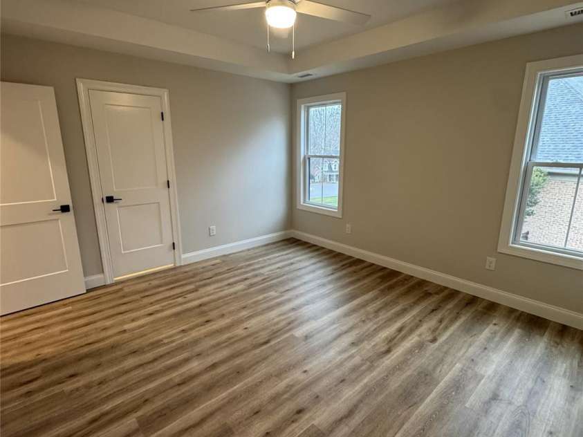 112 Wexford Pointe, Hickory, NC 28601.  MLS# CAR4390424, YatesRealty ID 2230. 